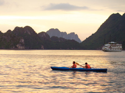 Cristina Cruise Halong bay