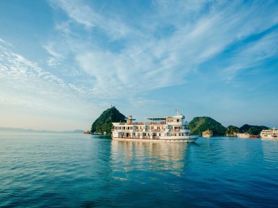 Cristina Diamond Cruise Halong bay