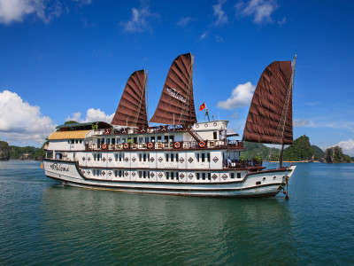 Paloma Cruise Halong Overview