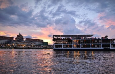 Toum Tiou cruise on Mekong river