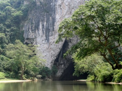 Puong Cave in Ba Be Lake