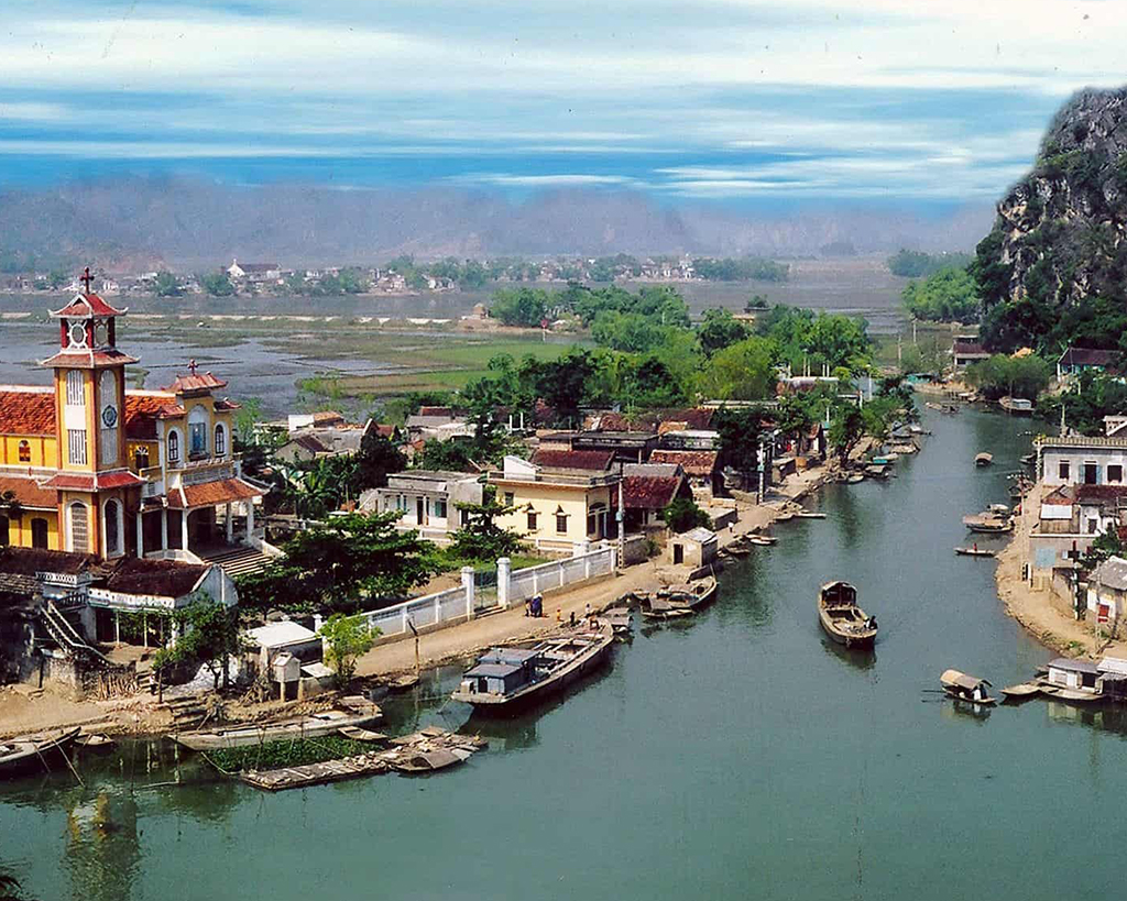 Half Day cycling to Kenh Ga floating village