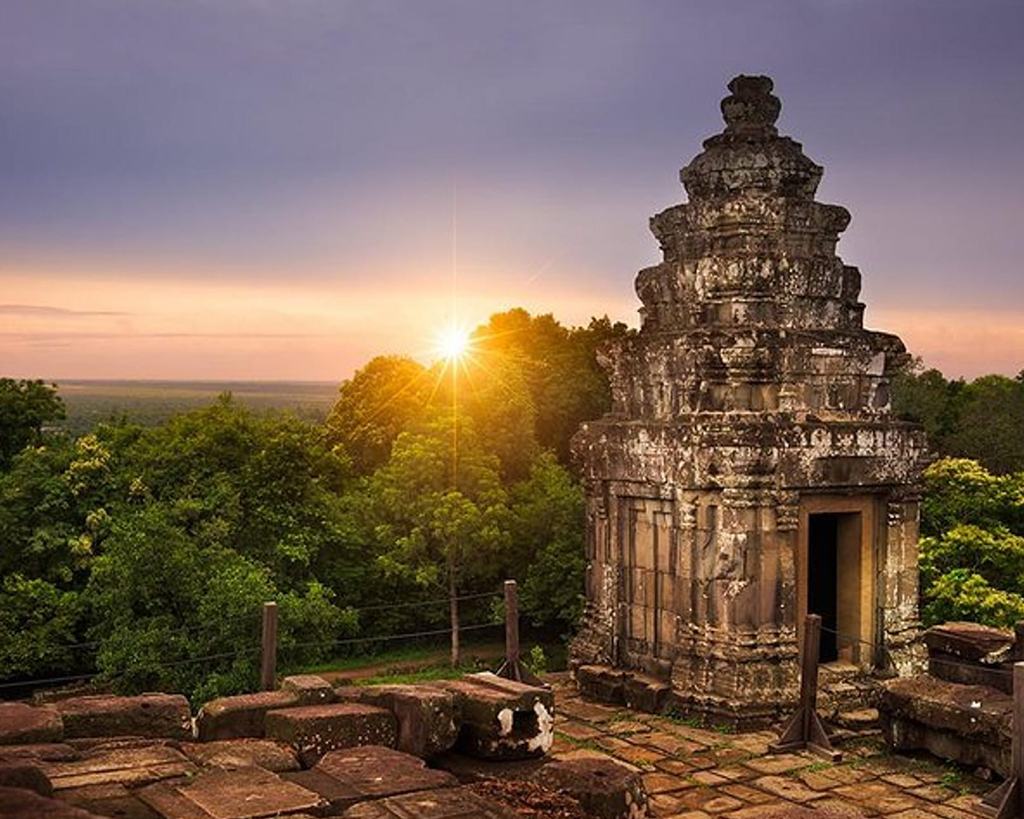 Angkor Thom and Grand Circuit Full Day