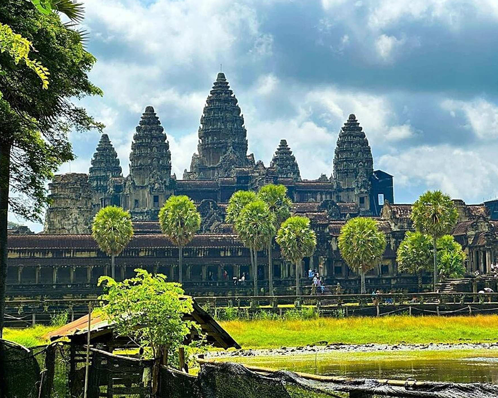 Full Day Temple Biking Tour