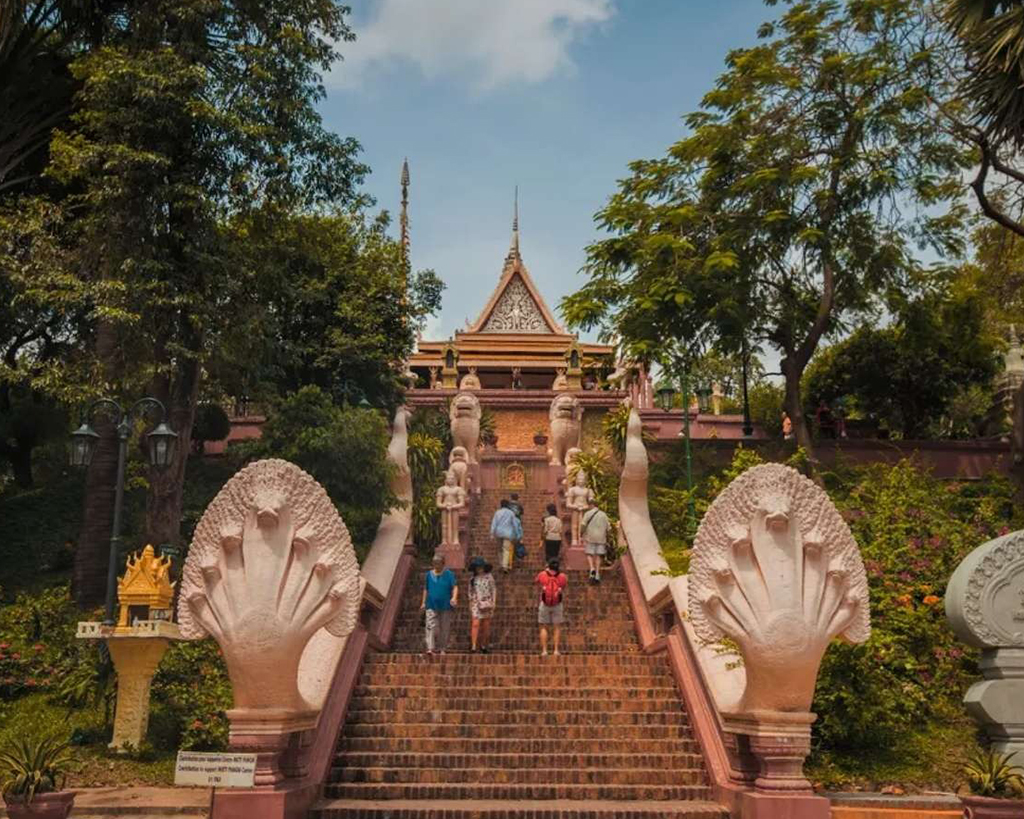 Phnom Penh Half Day City Tour by Cyclo