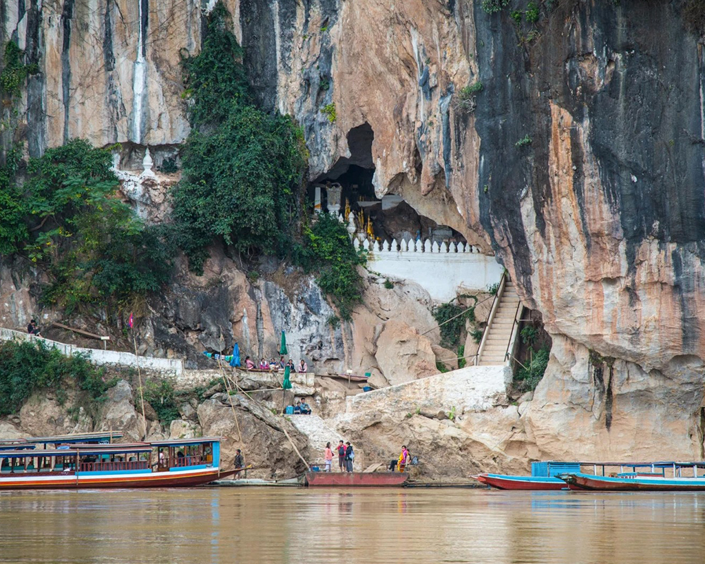 Discover Pak Ou Cave Half day