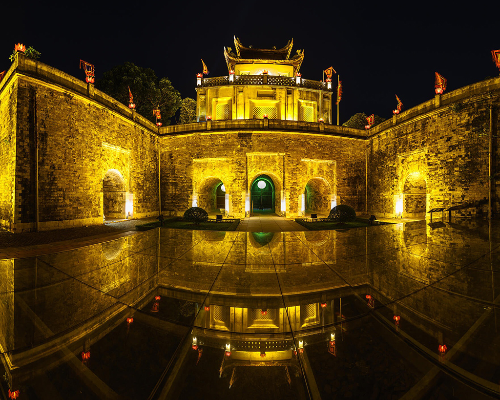 Decoding the Imperial Citadel of Thang Long – Night Tour