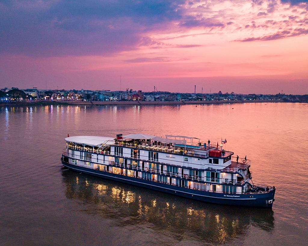 Heritage Line Jayavarman Cruise 5 days: Siem Reap – Phnom Penh