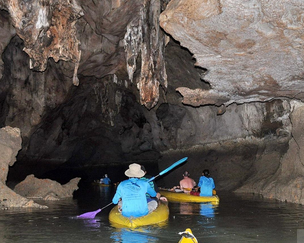 Phang Nga Hong by Starlight & Kayak full day