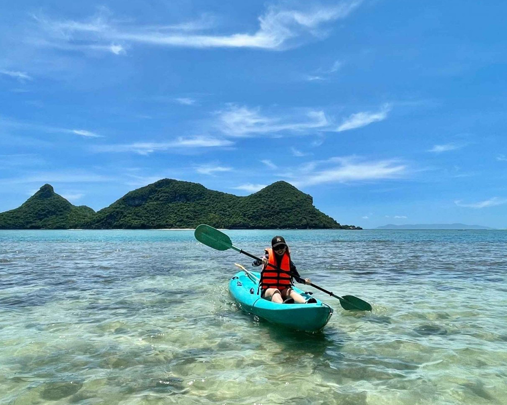 Angthong Island by Boat & Kayaking Full day